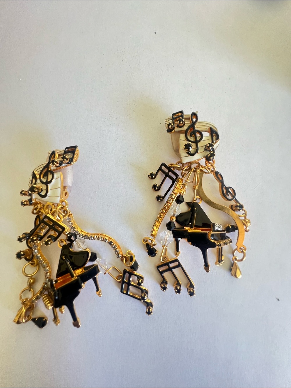 Lunch at the Ritz musical piano clip on earrings Vintage 3” Enamel - Picture 7 of 8